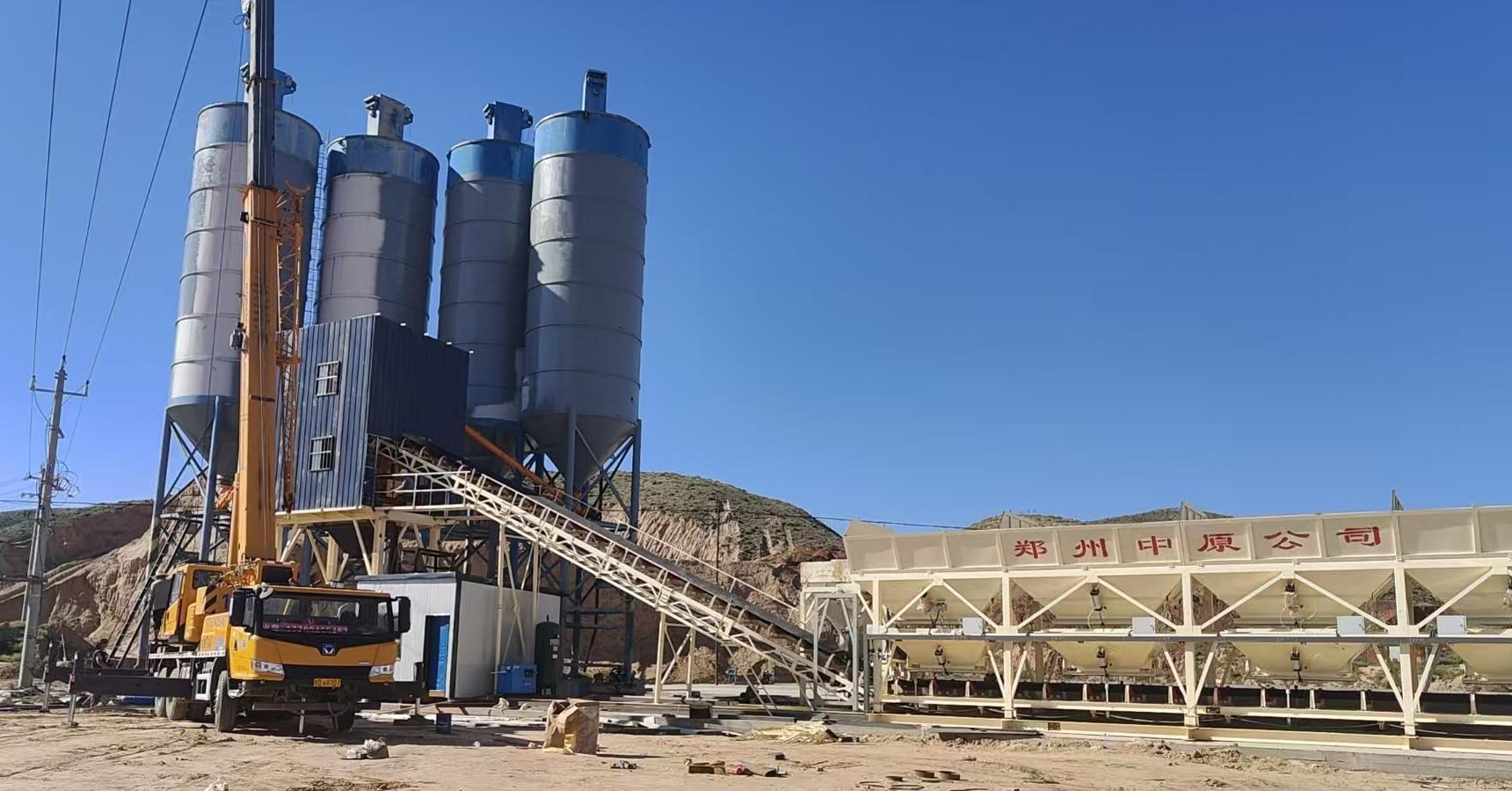 甘肅白銀---HZS120型免基礎(chǔ)攪拌站